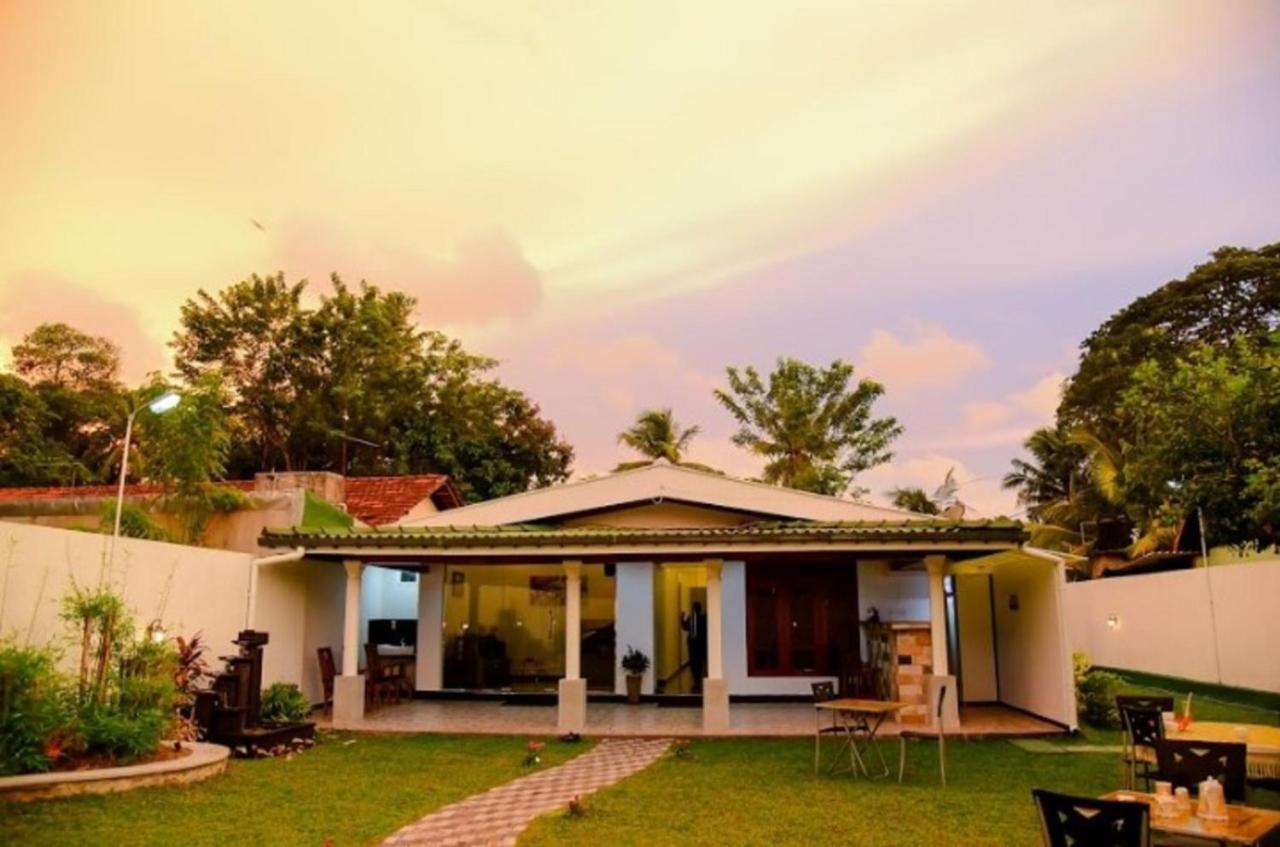 Slnco Villa Katunayake Exterior photo